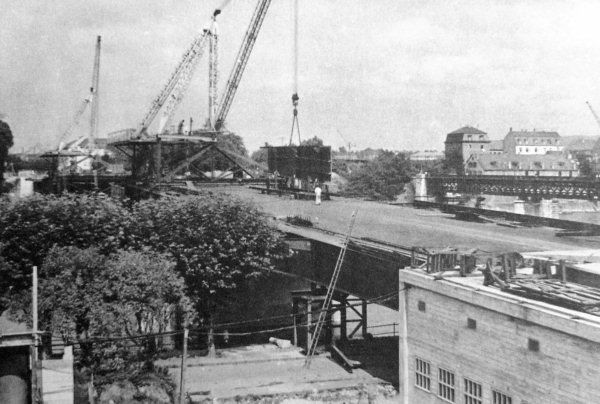 Bau der St. Alban-Brcke